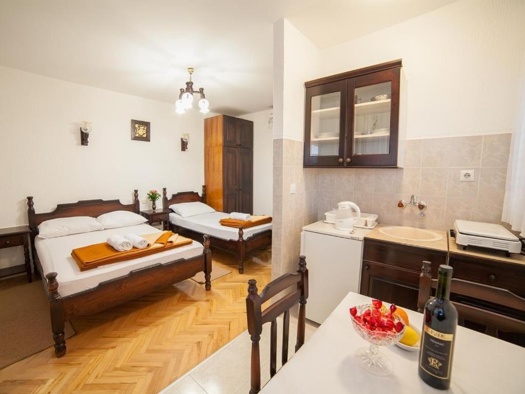 Guest House 4M Petrovac na moru Zimmer foto