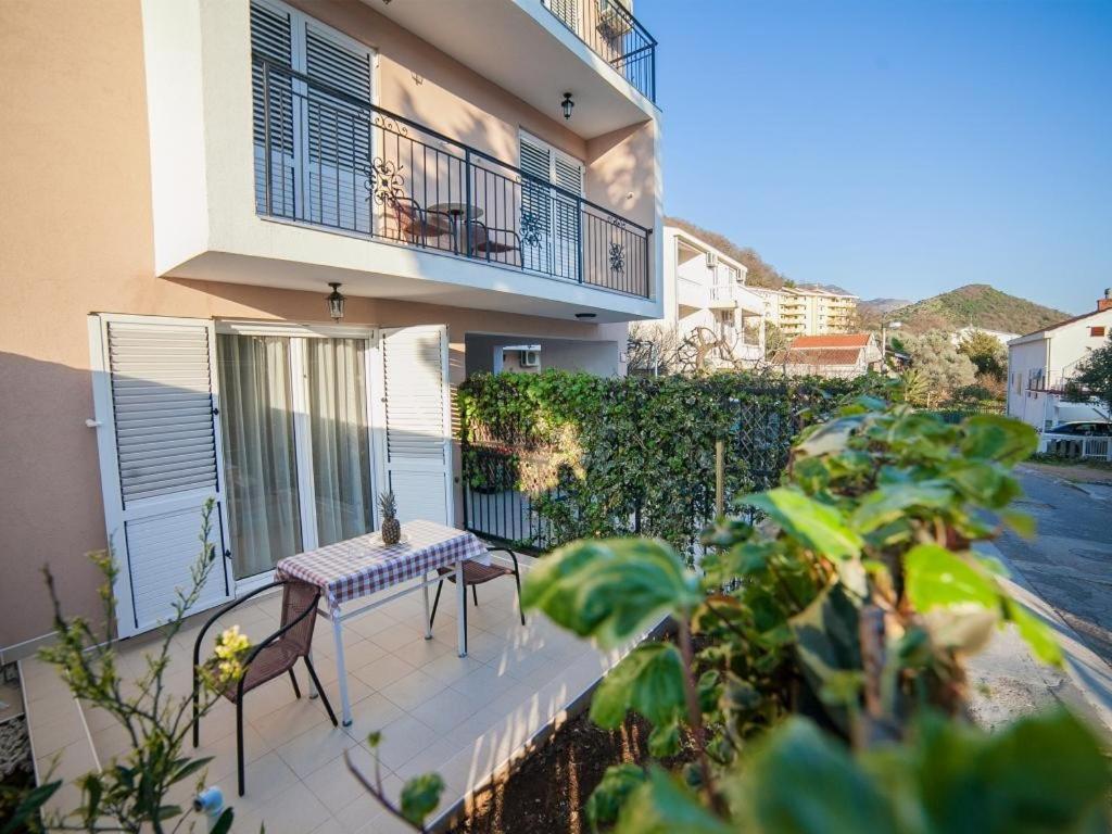 Guest House 4M Petrovac na moru Zimmer foto