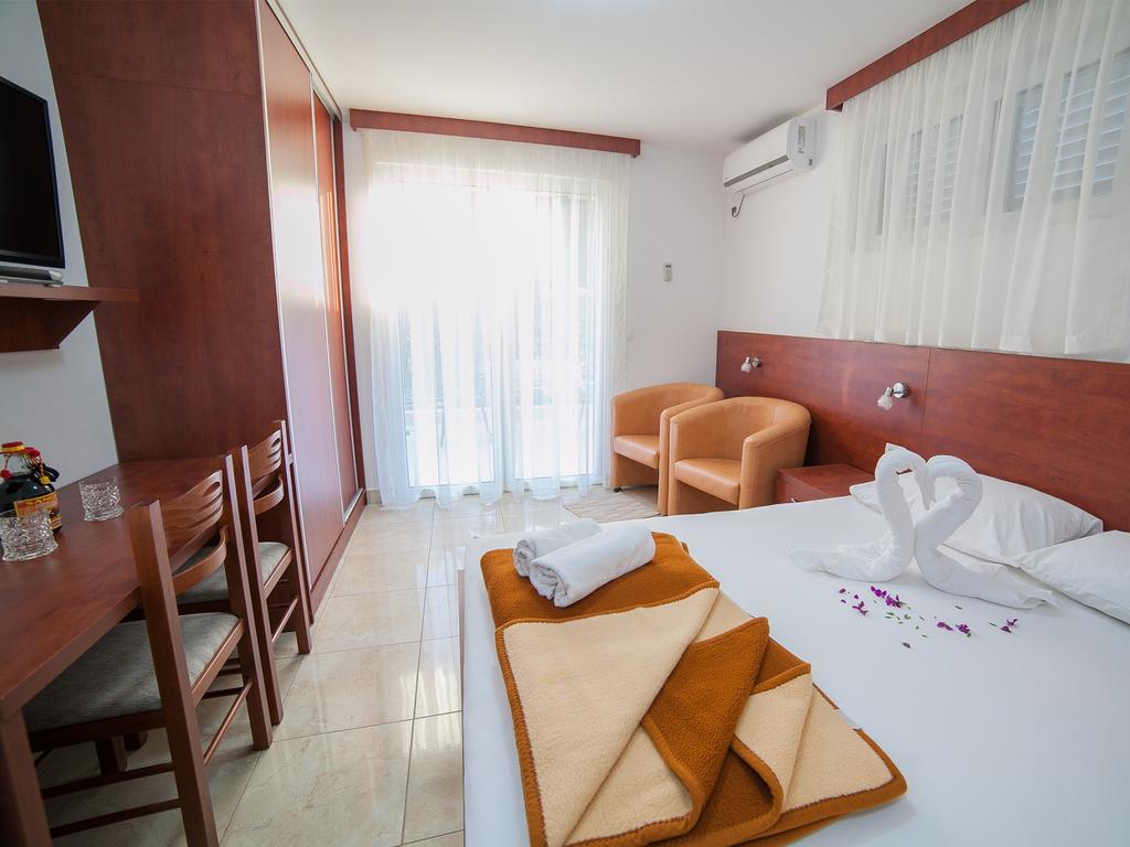Guest House 4M Petrovac na moru Zimmer foto