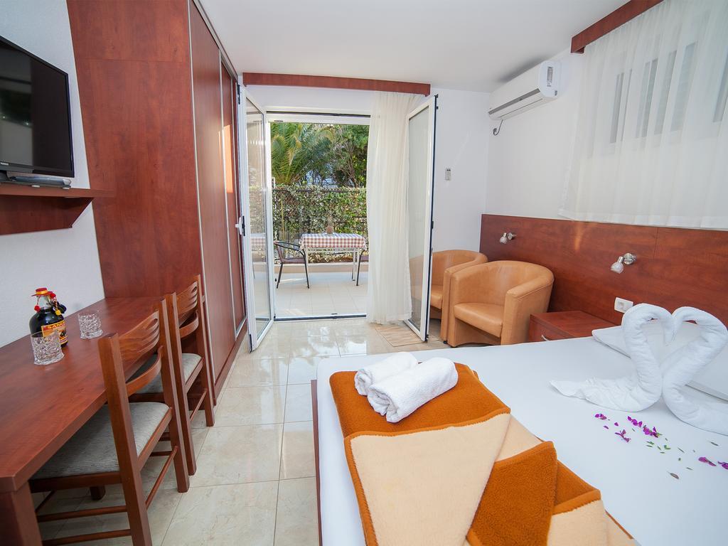 Guest House 4M Petrovac na moru Zimmer foto